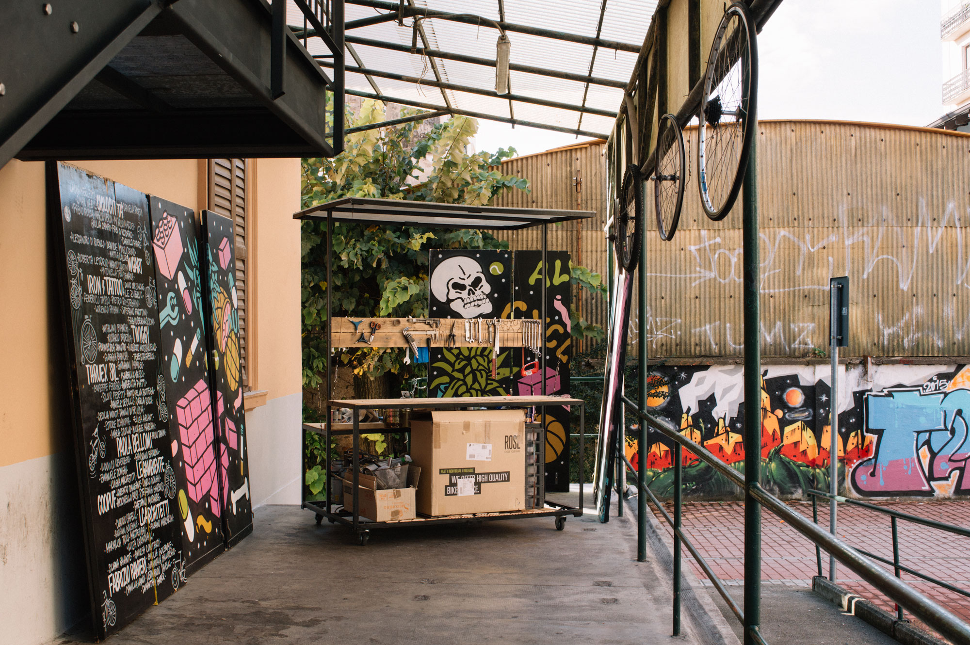 Cycl(H)ub, Autocostruzione / Attivismo Urbano